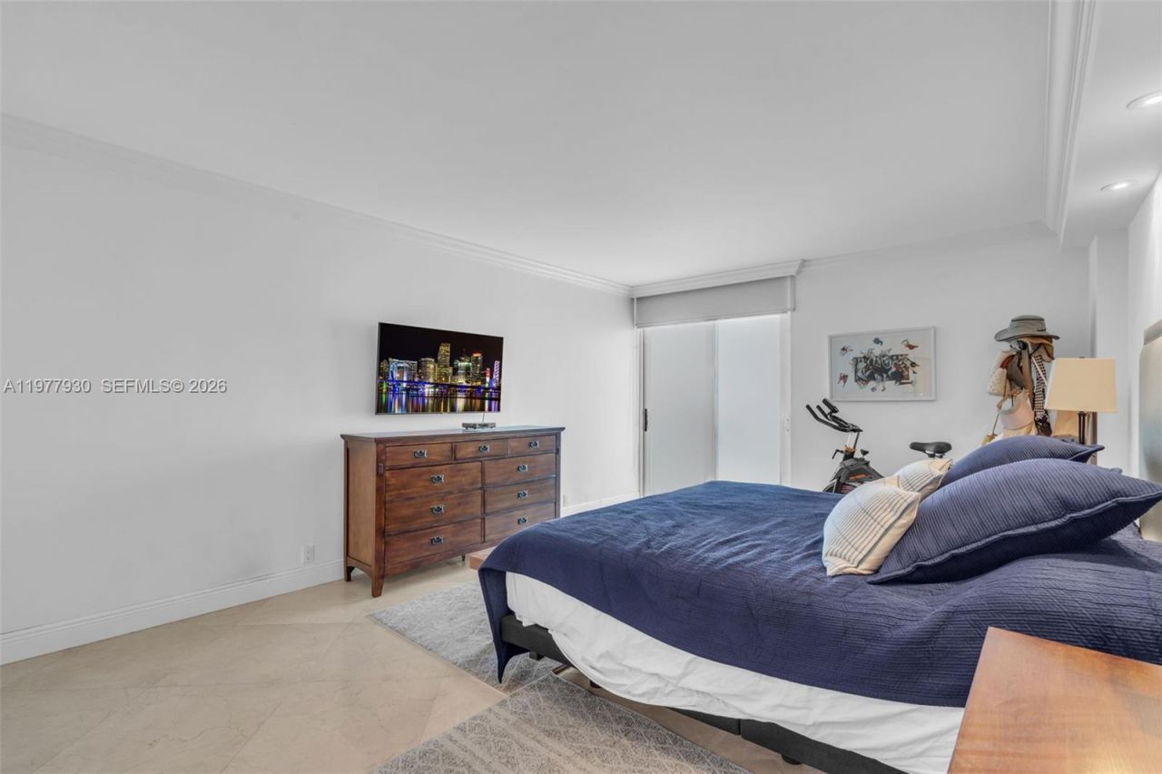 1121 Crandon Blvd, Unit E1203, Key Biscayne, FL 33149 Photo