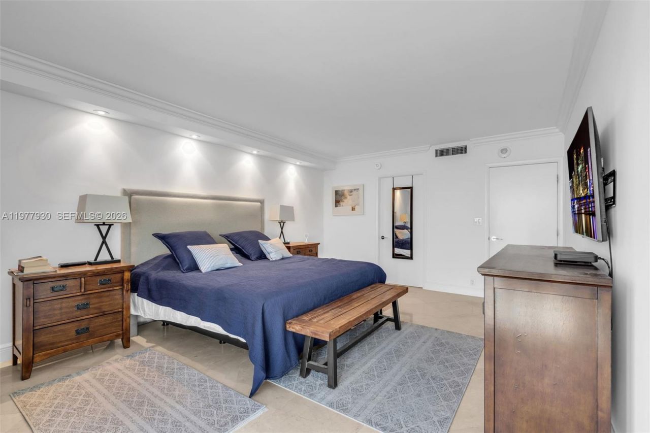 1121 Crandon Blvd, Unit E1203, Key Biscayne, FL 33149 Photo