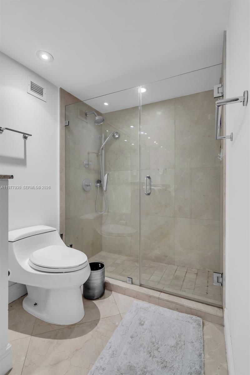 1121 Crandon Blvd, Unit E1203, Key Biscayne, FL 33149 Photo