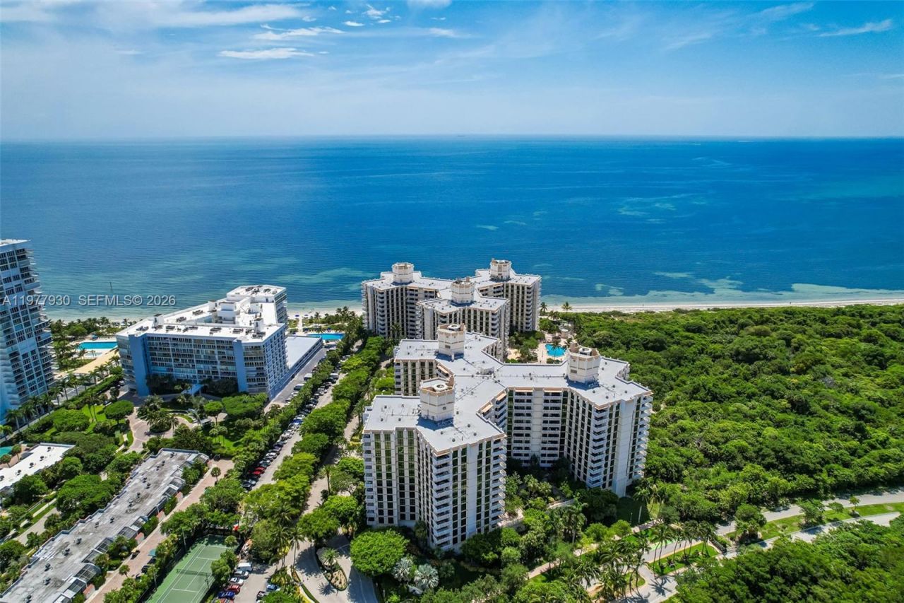 1121 Crandon Blvd, Unit E1203, Key Biscayne, FL 33149 Photo