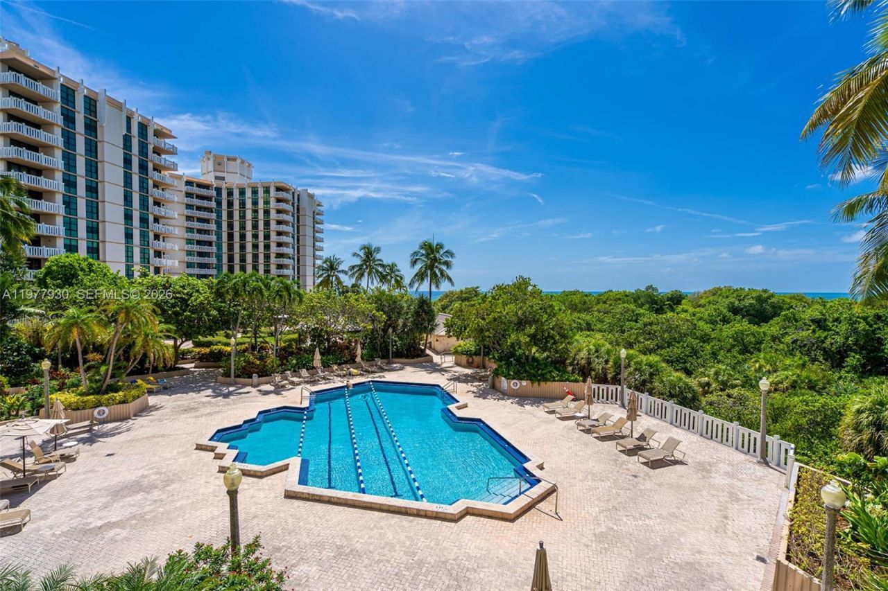 1121 Crandon Blvd, Unit E1203, Key Biscayne, FL 33149 Photo