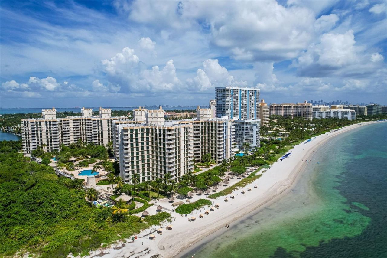 1121 Crandon Blvd, Unit E1203, Key Biscayne, FL 33149 Photo