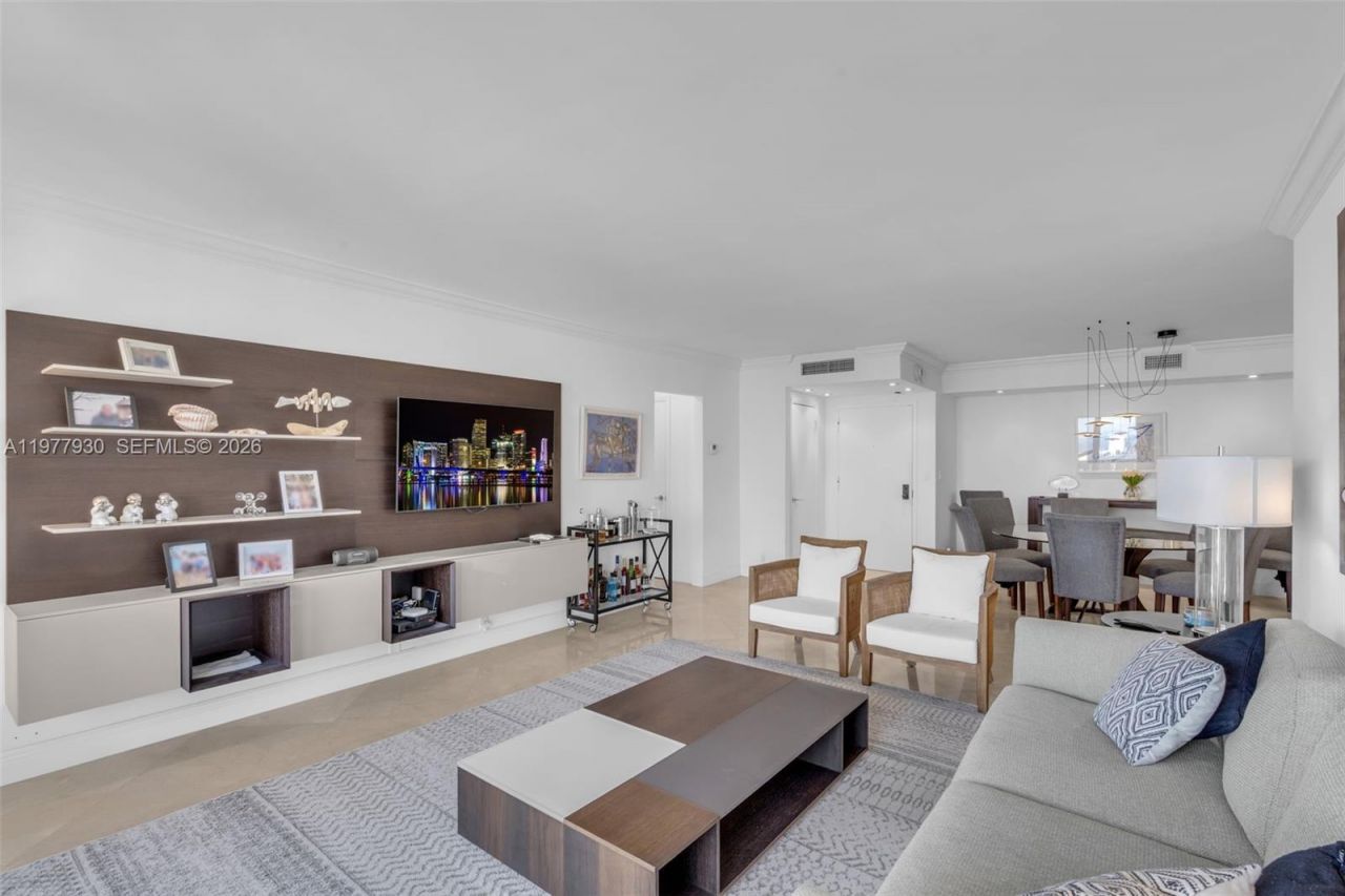 1121 Crandon Blvd, Unit E1203, Key Biscayne, FL 33149 Photo