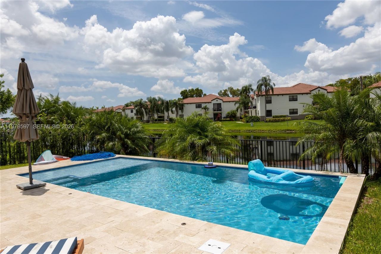 11826 SW 13th Ct, Pembroke Pines, FL 33025 Photo