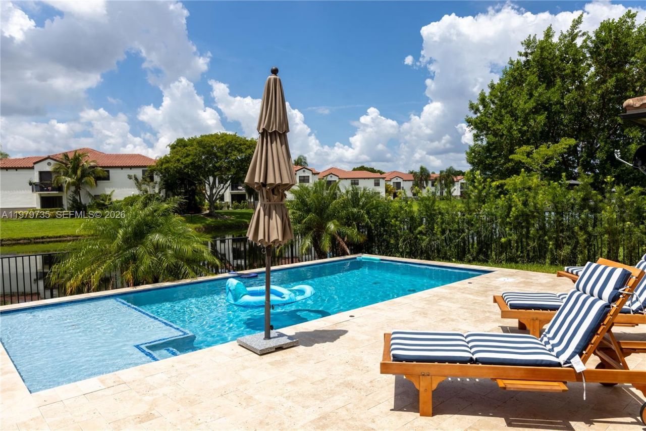 11826 SW 13th Ct, Pembroke Pines, FL 33025 Photo