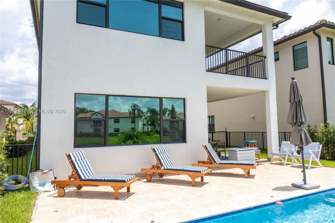 11826 SW 13th Ct, Pembroke Pines, FL 33025 Photo