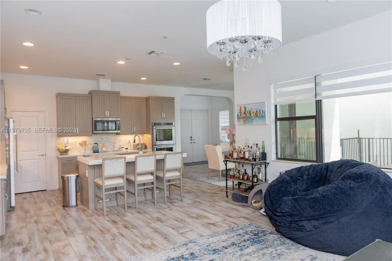 11826 SW 13th Ct, Pembroke Pines, FL 33025 Photo