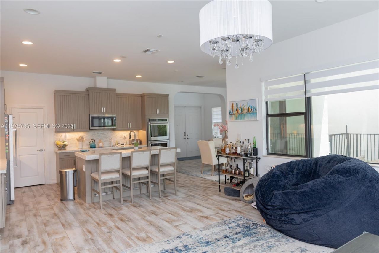 11826 SW 13th Ct, Pembroke Pines, FL 33025 Photo