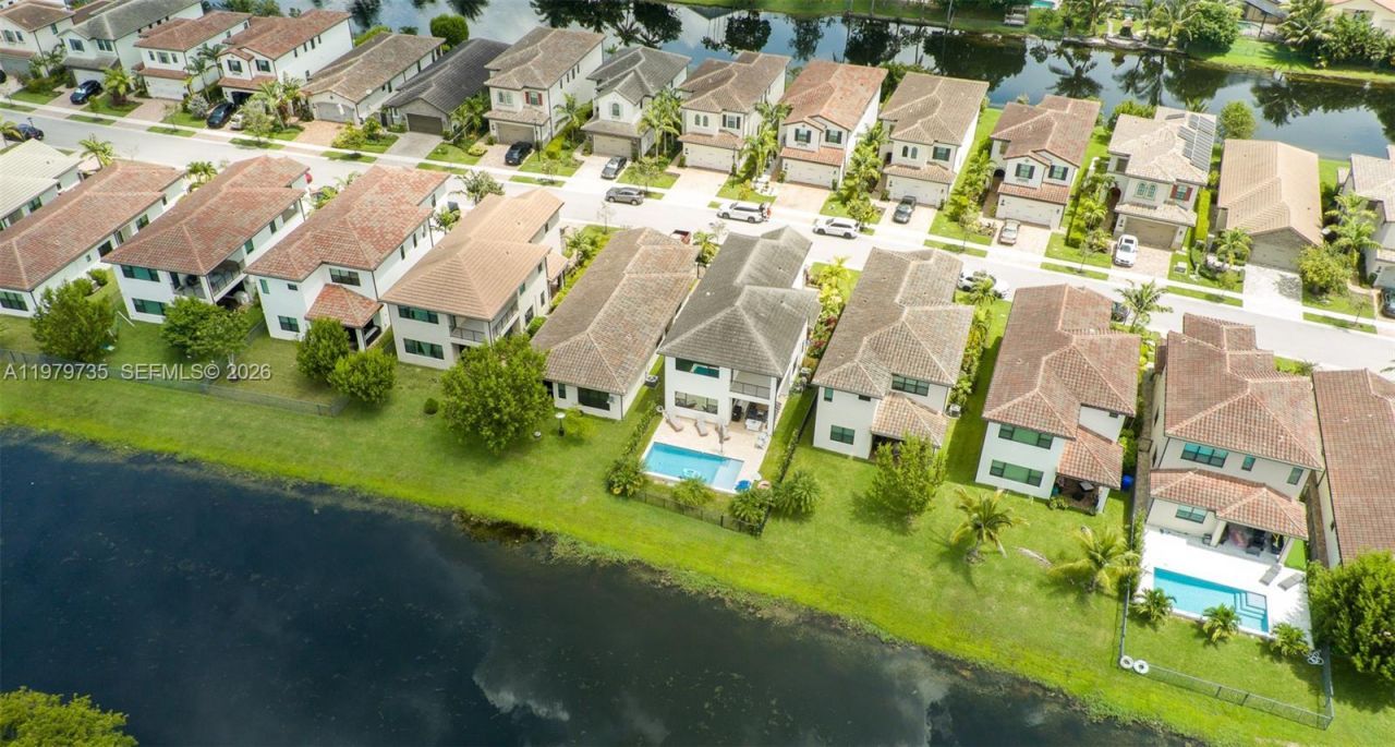 11826 SW 13th Ct, Pembroke Pines, FL 33025 Photo