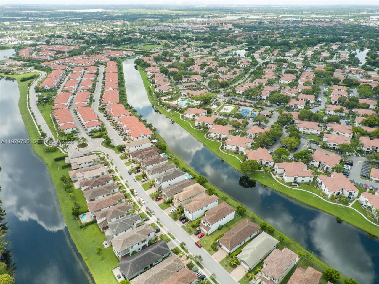 11826 SW 13th Ct, Pembroke Pines, FL 33025 Photo