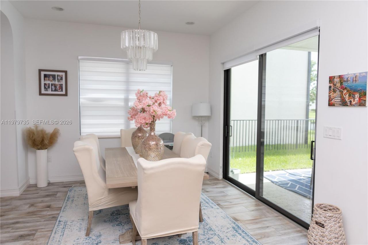 11826 SW 13th Ct, Pembroke Pines, FL 33025 Photo