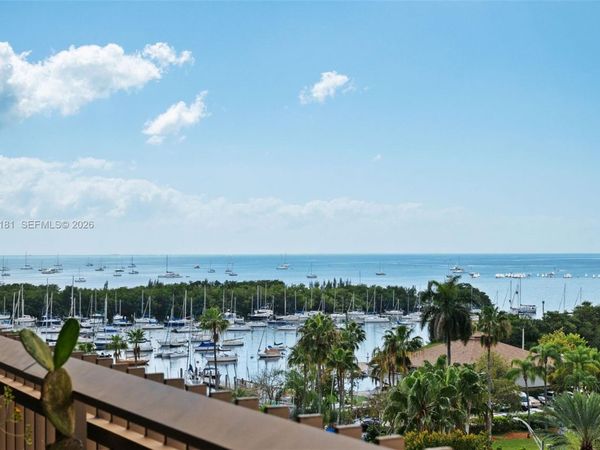 2901 S Bayshore Dr, Unit 8E, Coconut Grove, FL 33133