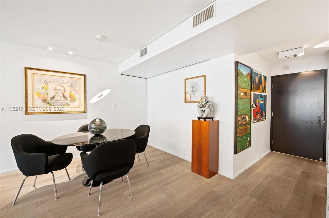 2901 S Bayshore Dr, Unit 8E, Coconut Grove, FL 33133 Photo