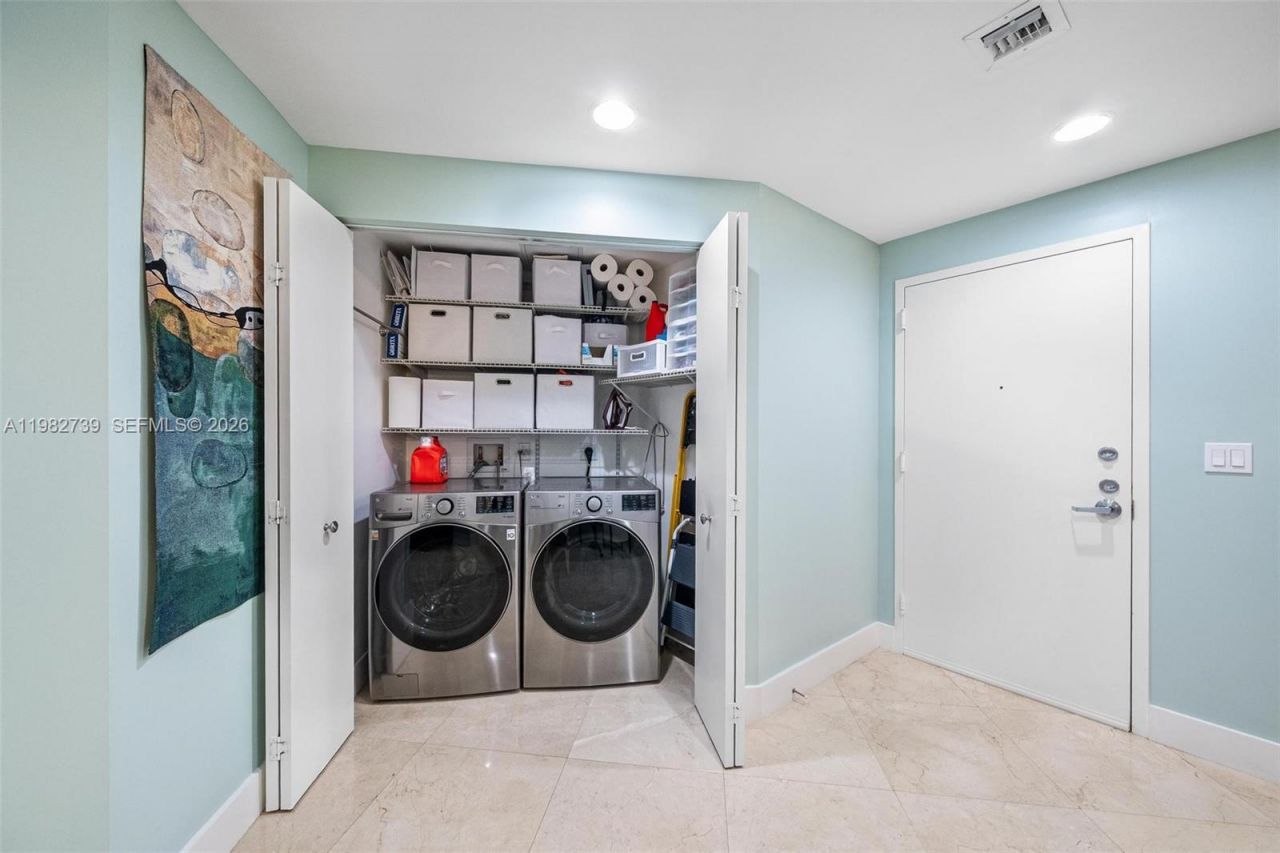 3030 NE 188th St , Unit 404, Aventura, FL 33180 Photo