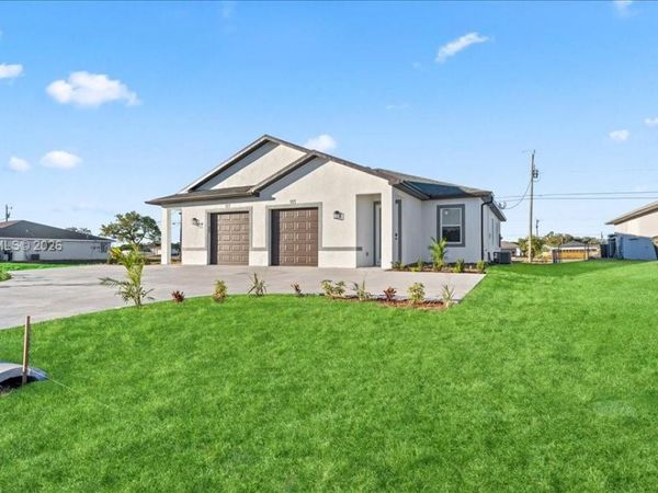 1323/1325 NE 8TH PL , Cape Coral, FL 33909