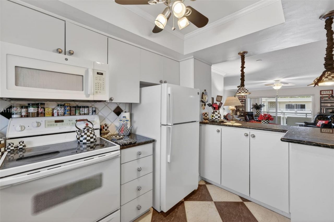 1198 Hillsboro Mile , Unit 340, Hillsboro Beach, FL 33062 Photo