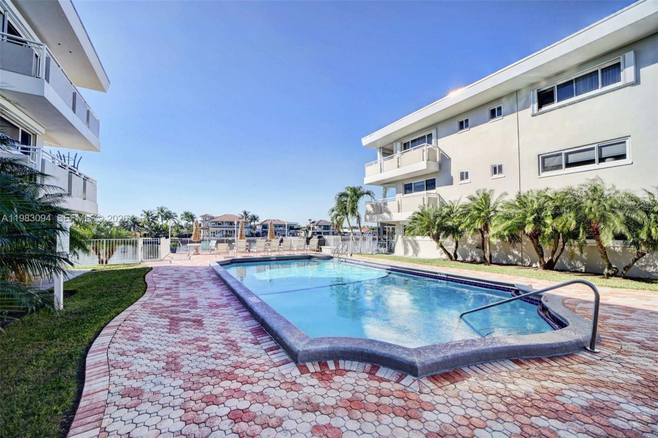 1198 Hillsboro Mile , Unit 340, Hillsboro Beach, FL 33062 Photo