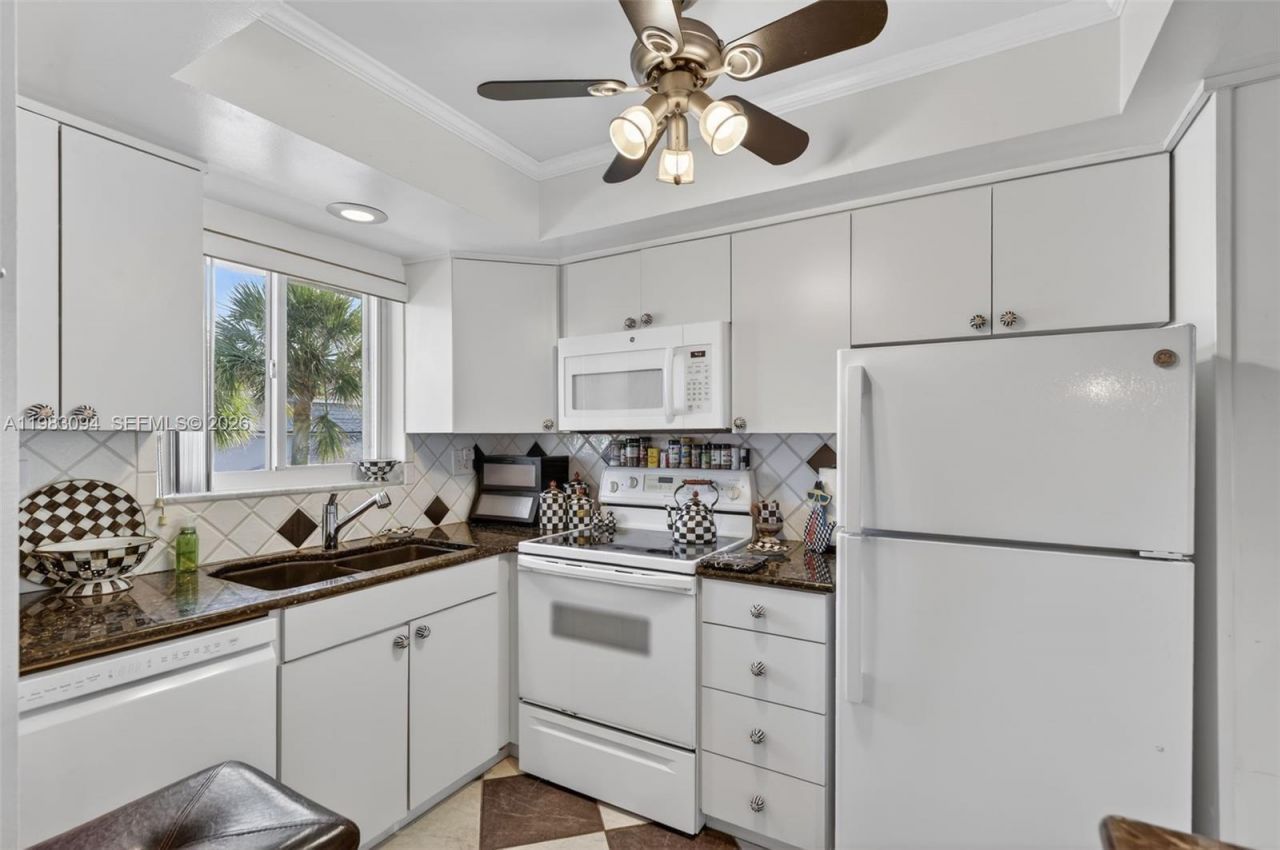 1198 Hillsboro Mile , Unit 340, Hillsboro Beach, FL 33062 Photo