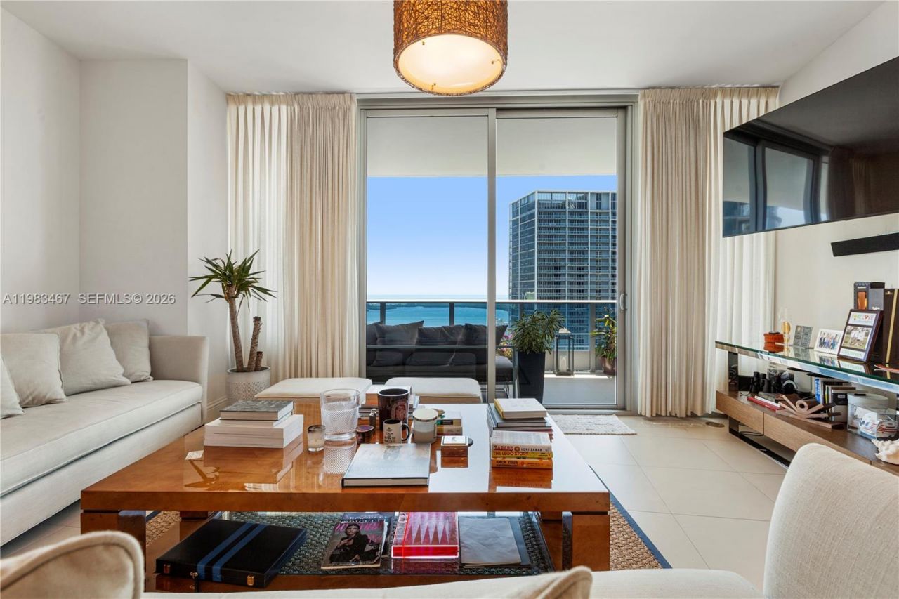 200 Biscayne Boulevard Way, Unit 4907, Miami, FL 33131 Photo