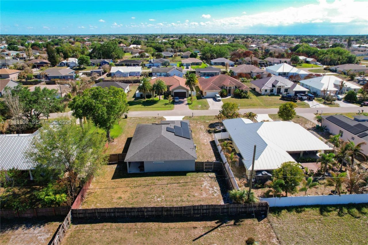 865 SW Mccracken Ave , Port Saint Lucie, FL 34953 Photo