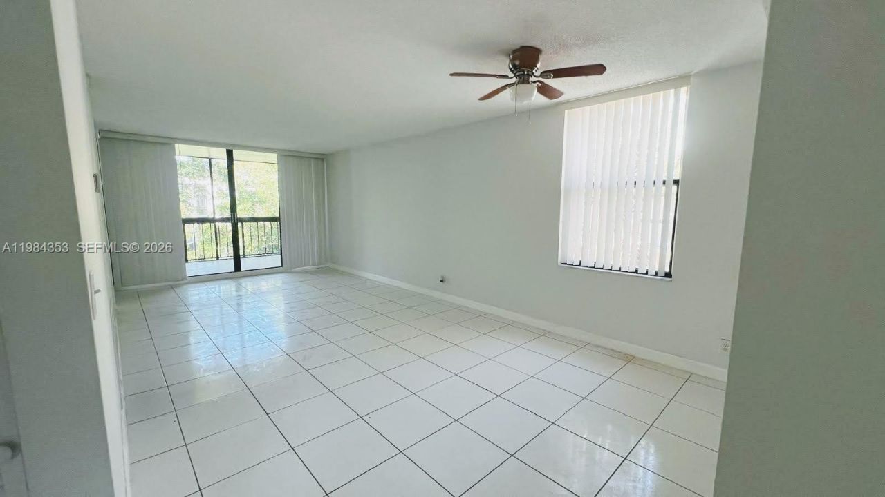 8429 Forest Hills Dr, Unit 305, Coral Springs, FL 33065 Photo