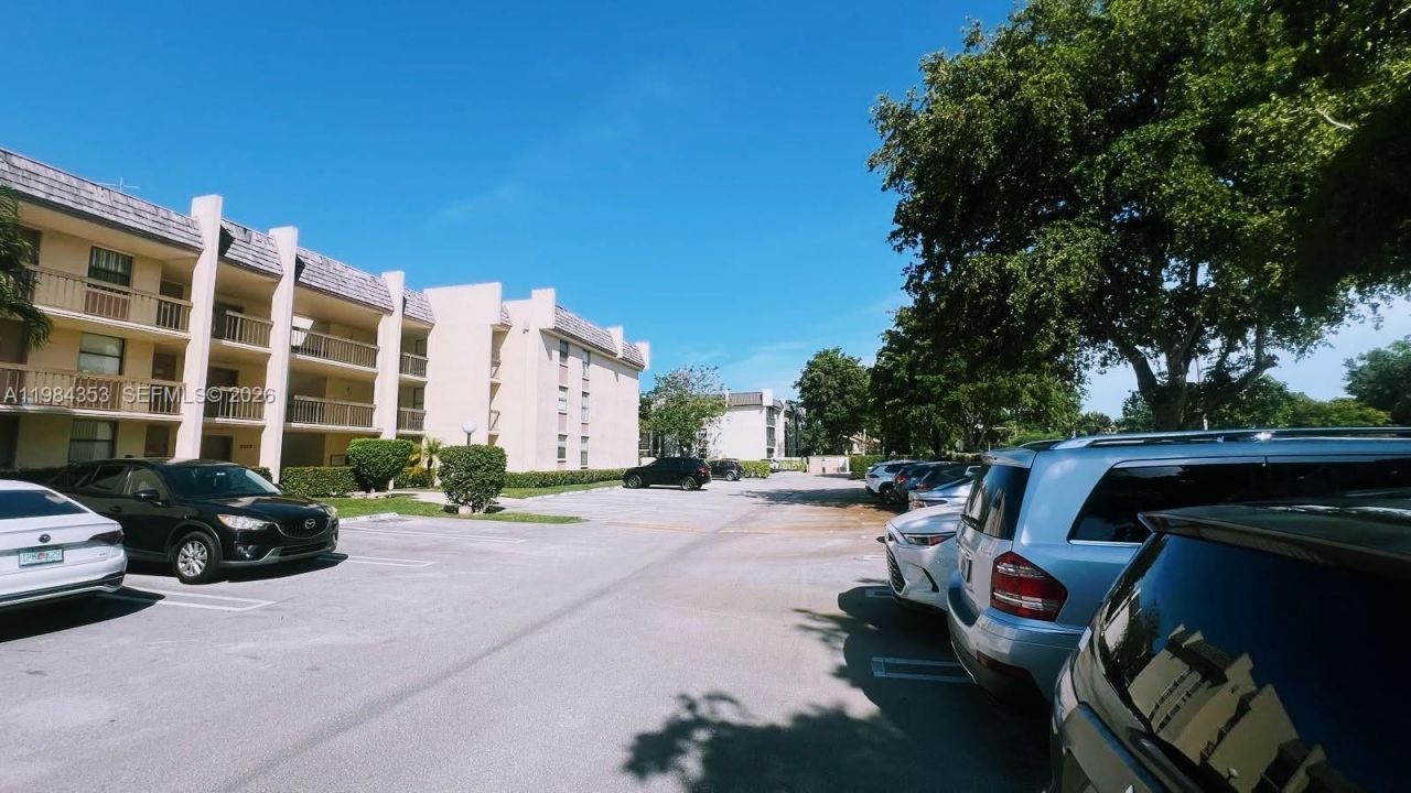 8429 Forest Hills Dr, Unit 305, Coral Springs, FL 33065 Photo