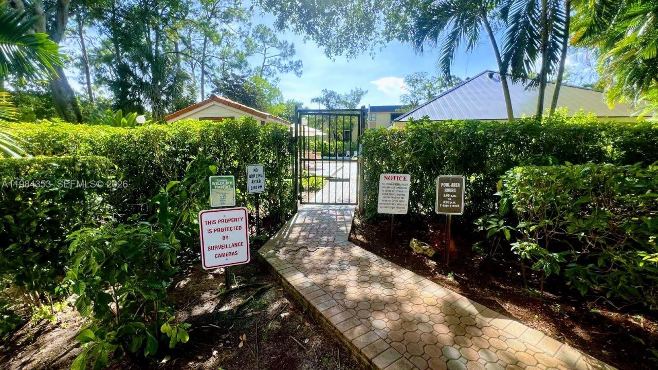 8429 Forest Hills Dr, Unit 305, Coral Springs, FL 33065 Photo
