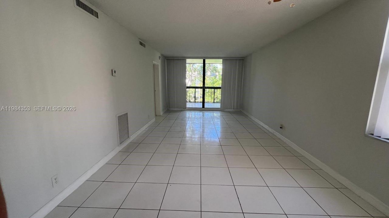 8429 Forest Hills Dr, Unit 305, Coral Springs, FL 33065 Photo