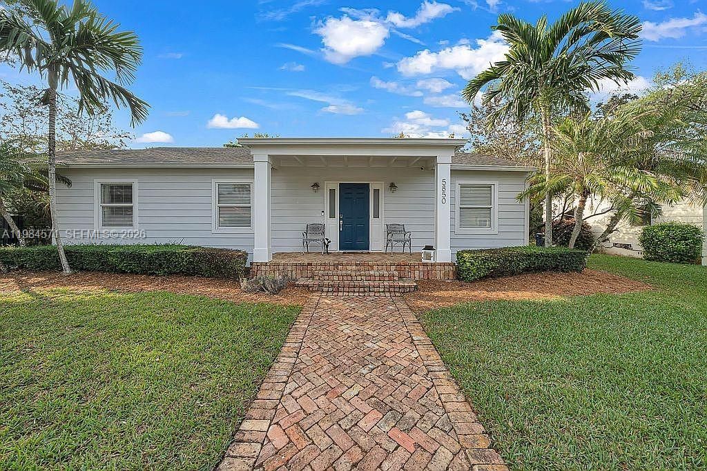 5850 SW 47 St, Miami, FL 33155 Photo