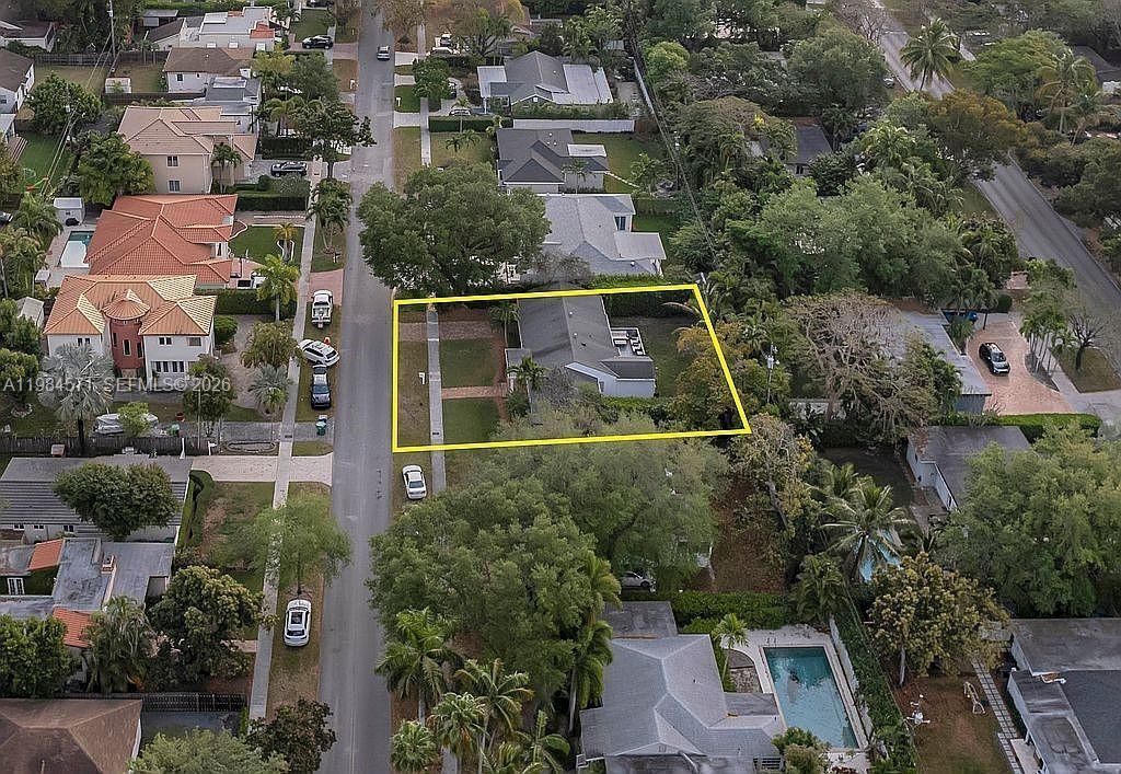 5850 SW 47 St, Miami, FL 33155 Photo
