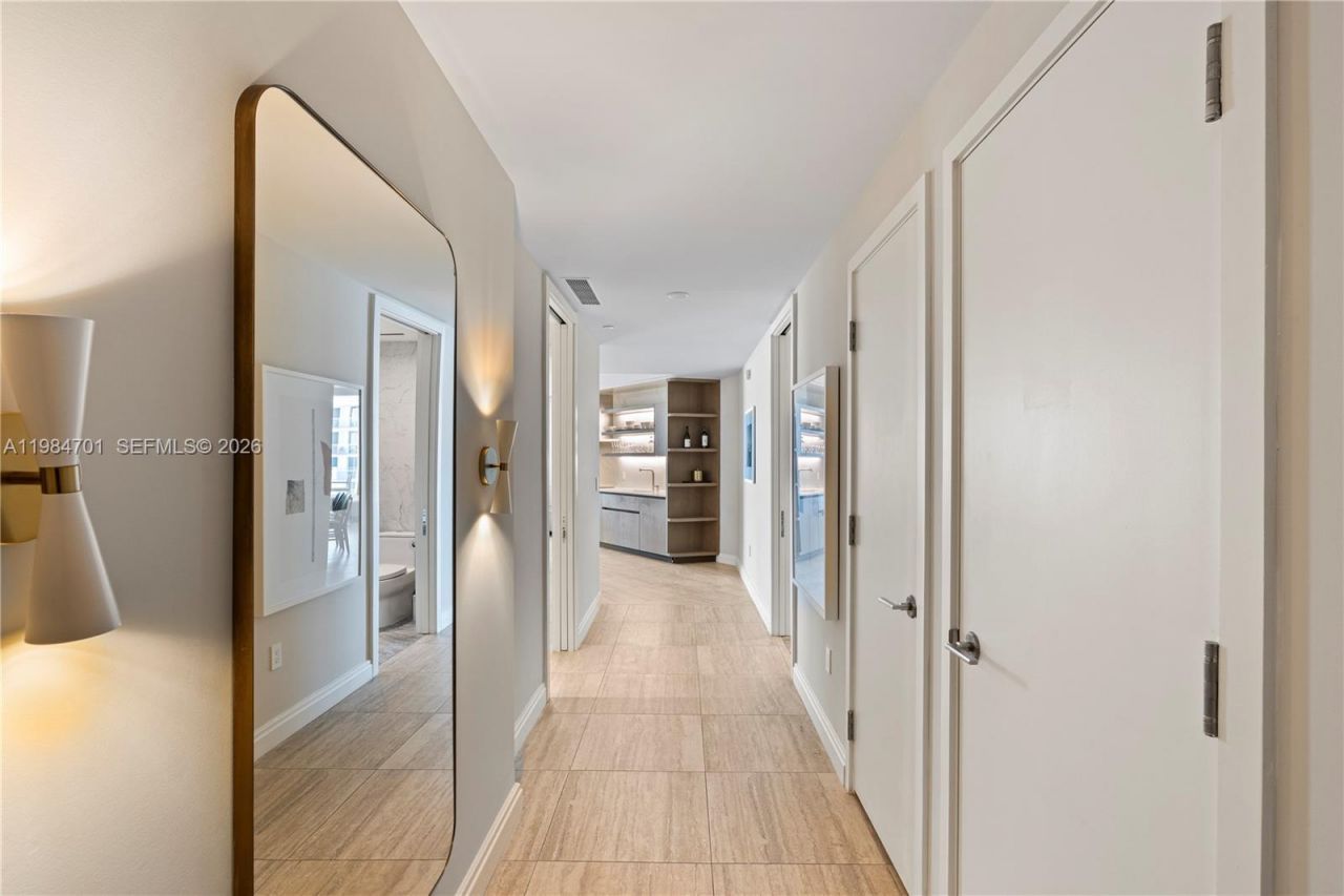 525 N Fort Lauderdale Beach Blvd , Unit 1707, Fort Lauderdale, FL 33304 Photo