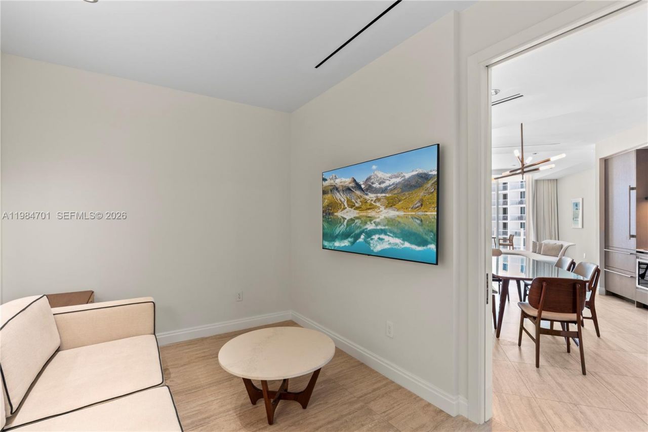525 N Fort Lauderdale Beach Blvd, Unit 1707, Fort Lauderdale, FL 33304 Photo