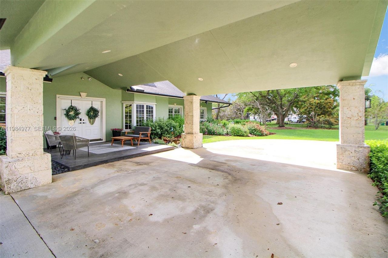 27825 SW 168th Ct, Homestead, FL 33031 Photo