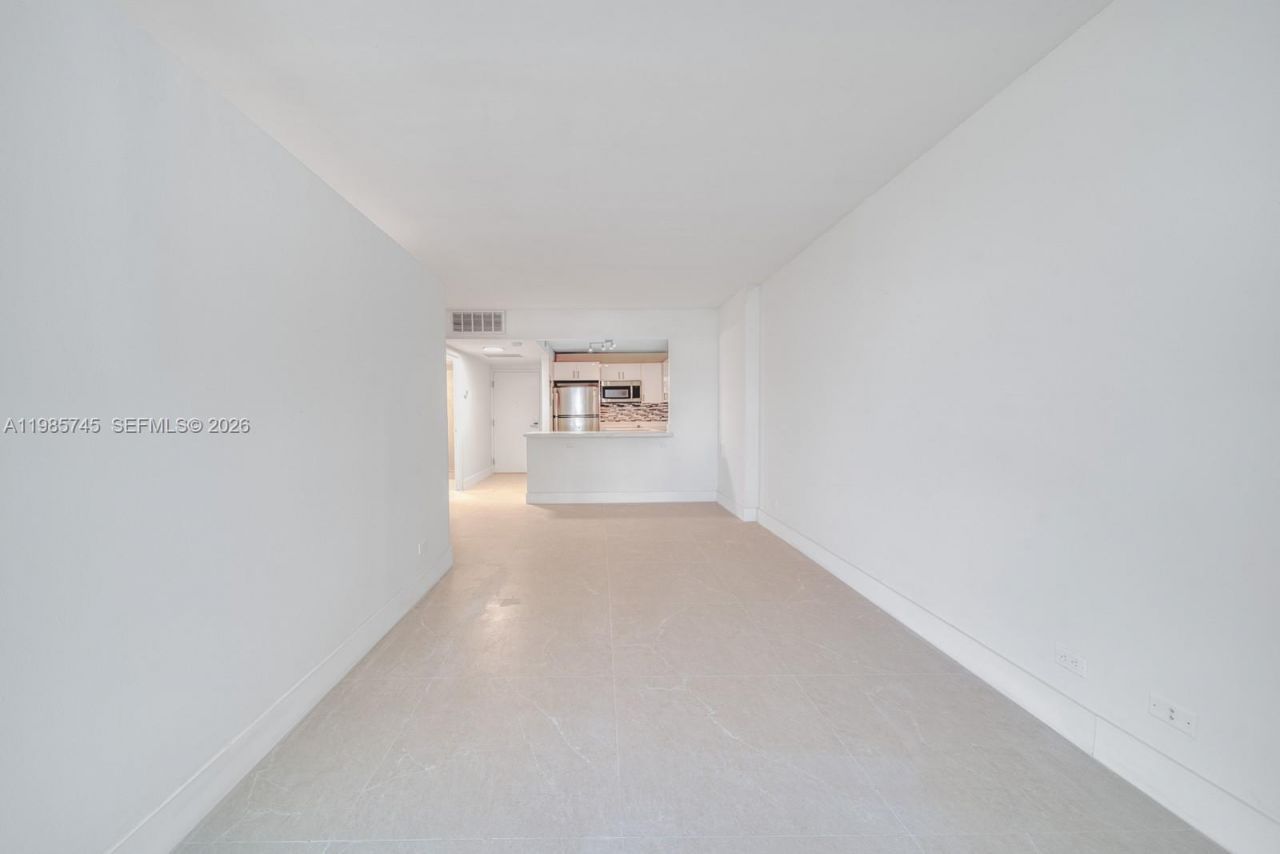 2301 Collins Ave , Unit 311, Miami Beach, FL 33139 Photo