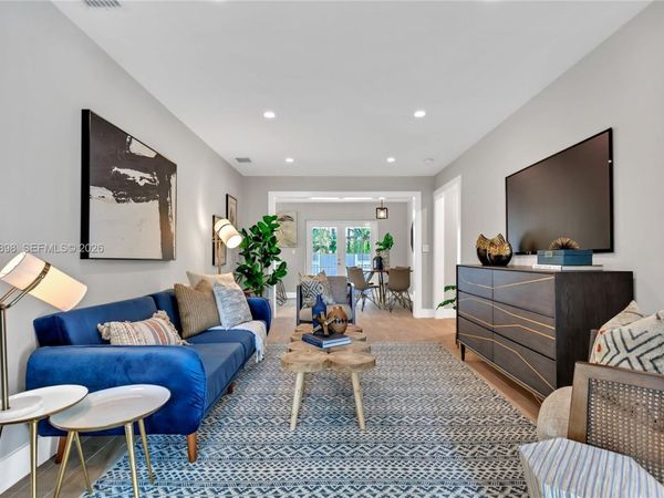 1045 NE 84th St , Miami, FL 33138