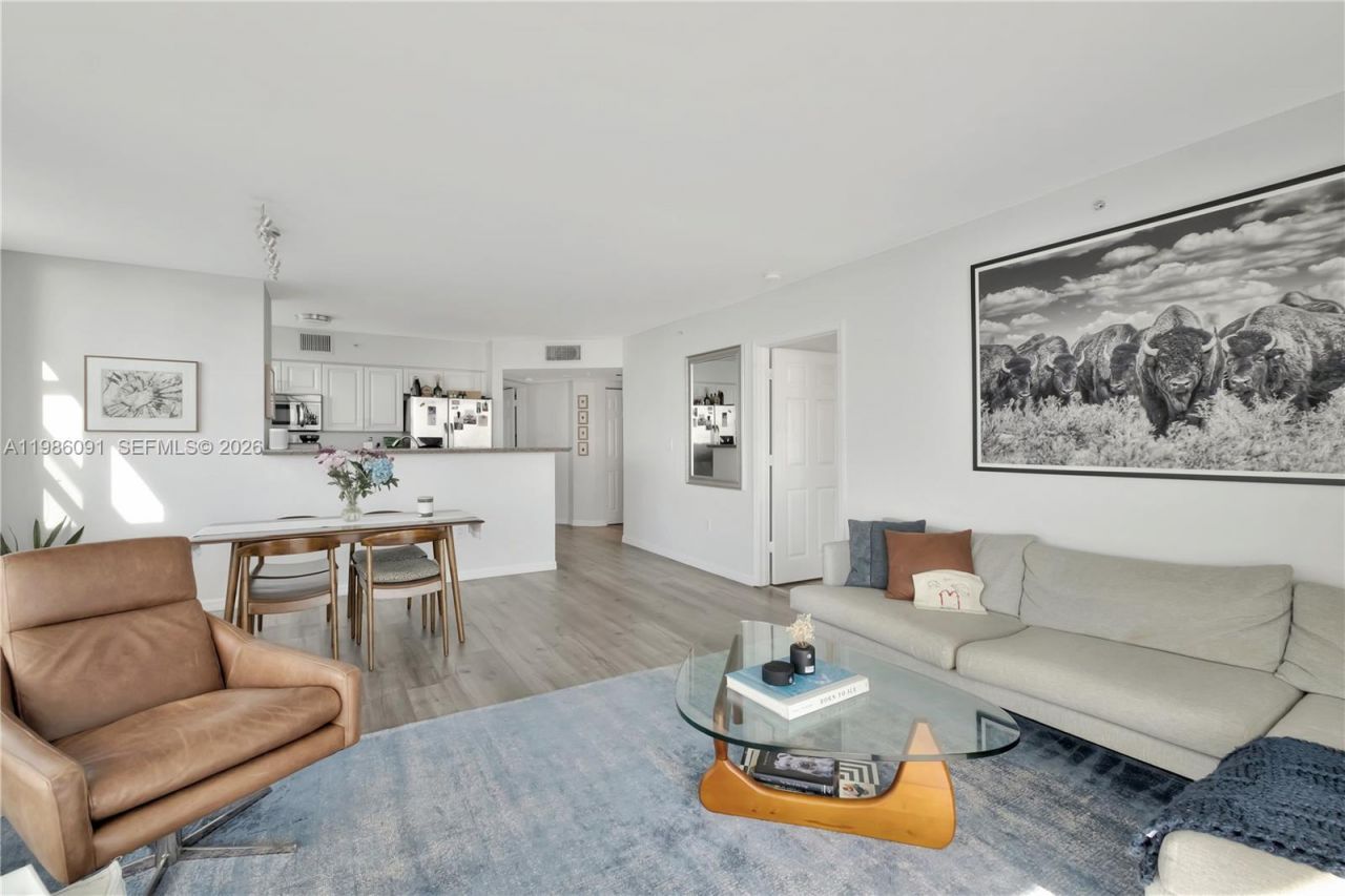 1155 Brickell Bay Dr , Unit 3011, Miami, FL 33131 Photo