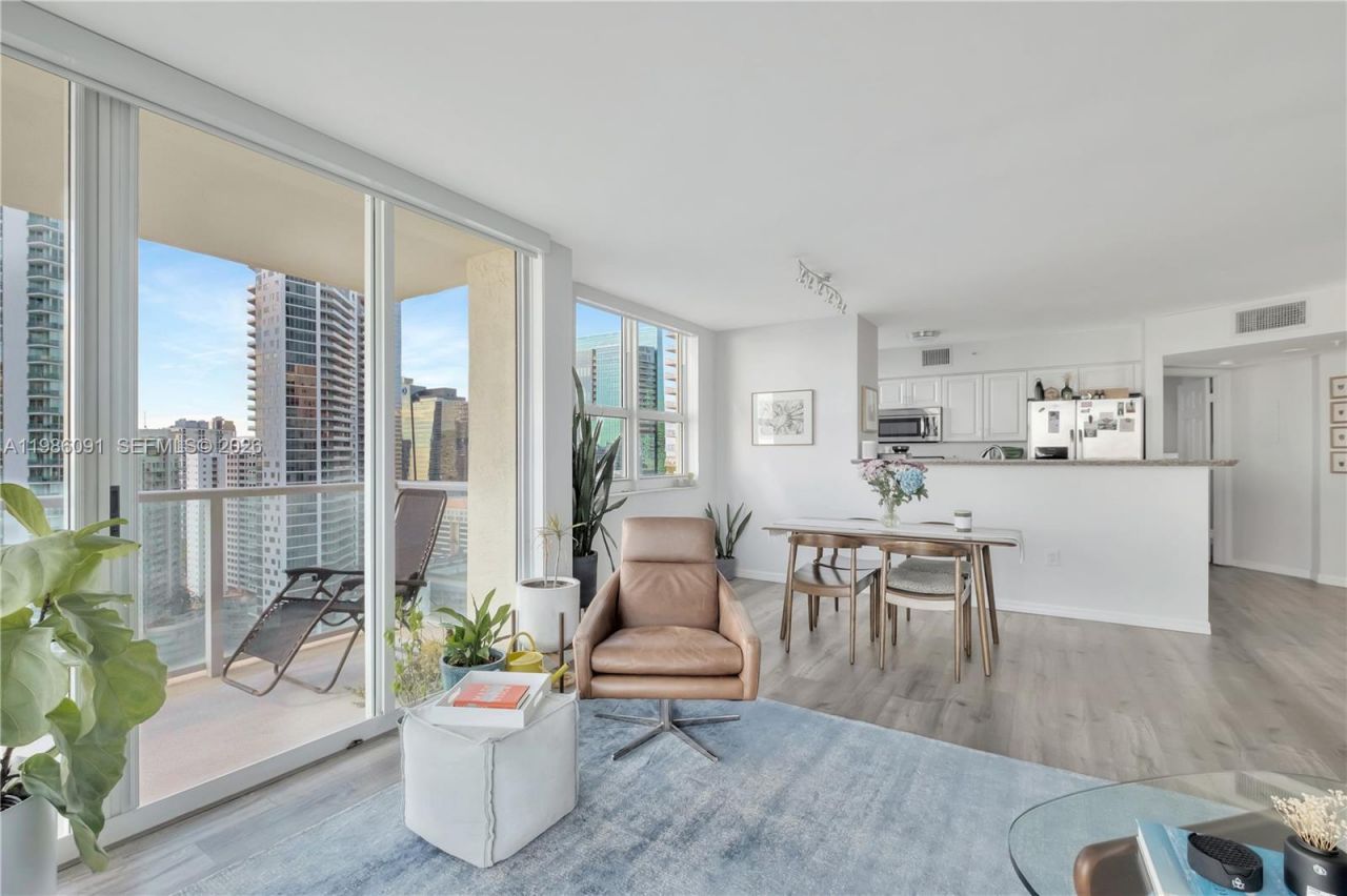 1155 Brickell Bay Dr , Unit 3011, Miami, FL 33131 Photo