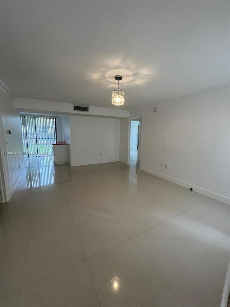 8025 SW 107th Ave , Unit 118, Miami, FL 33173 Photo