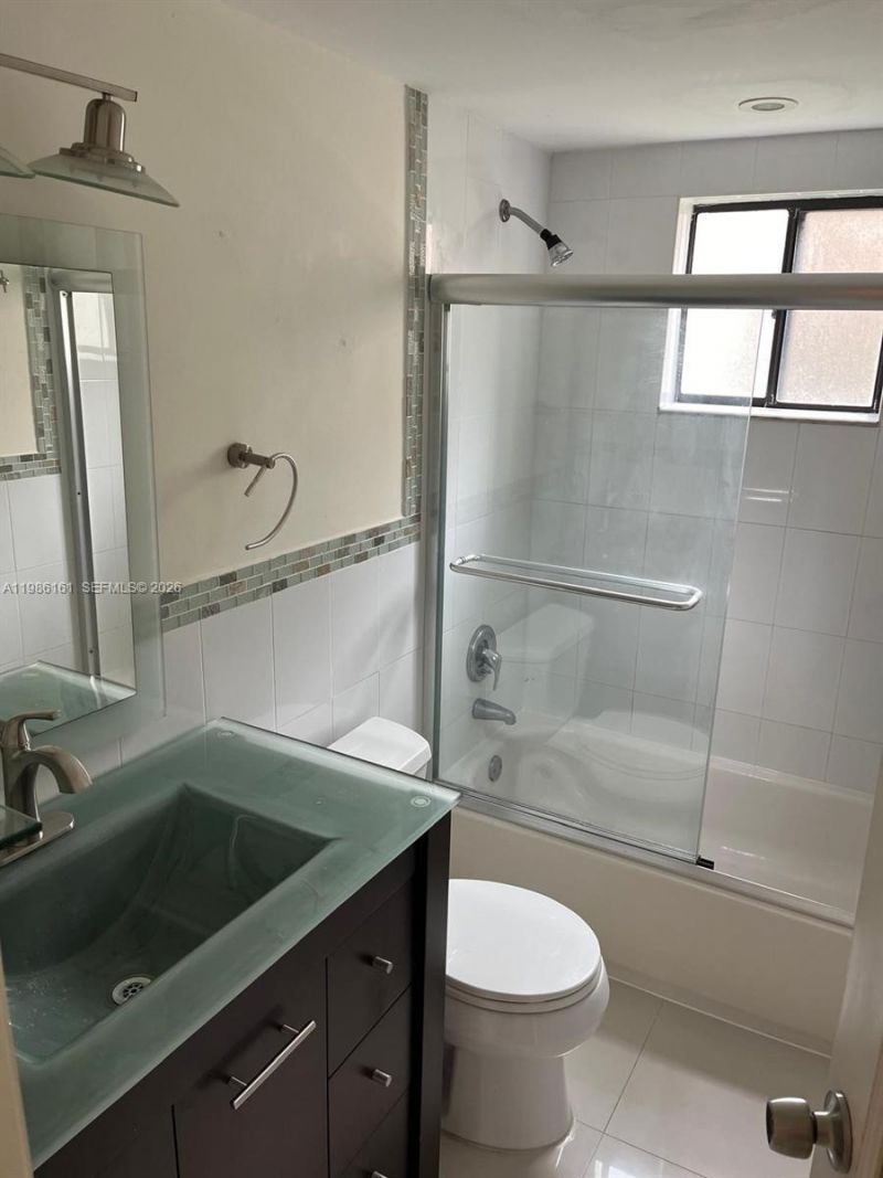 8025 SW 107th Ave , Unit 118, Miami, FL 33173 Photo