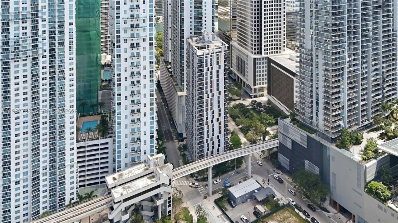 31 SE 6th St , Unit 2504, Miami, FL 33131 Photo