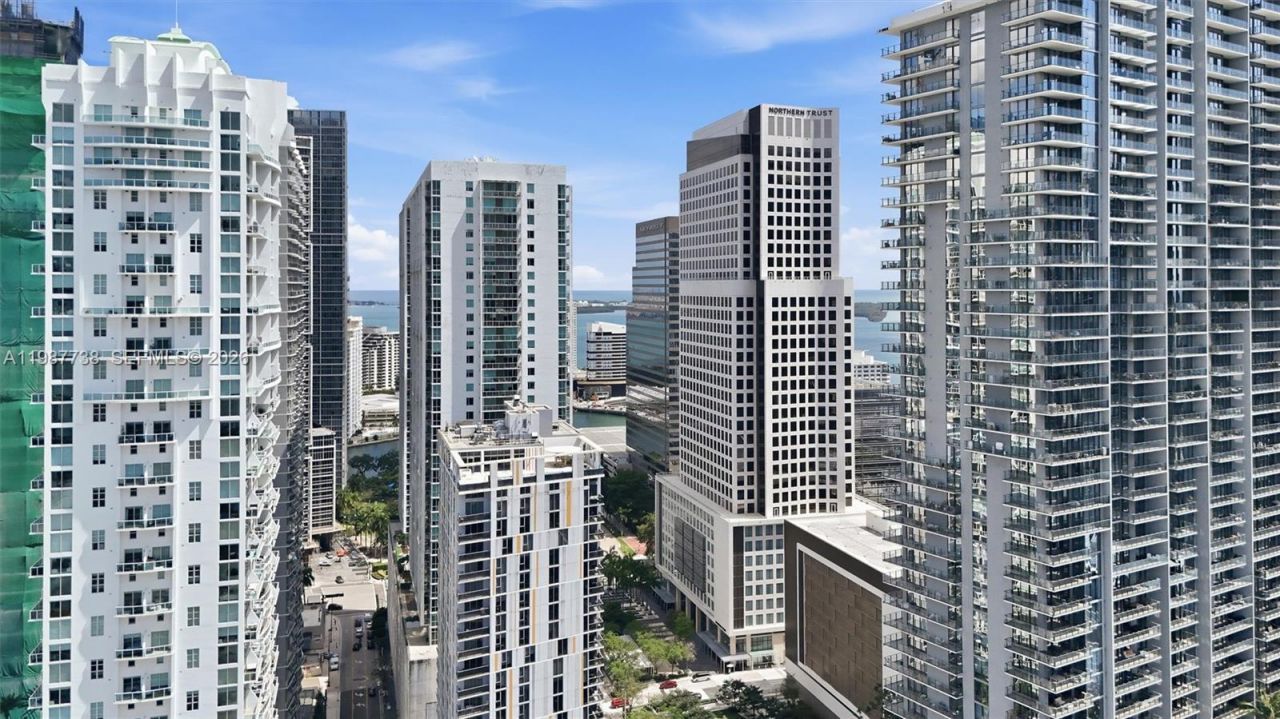 31 SE 6th St , Unit 2504, Miami, FL 33131 Photo