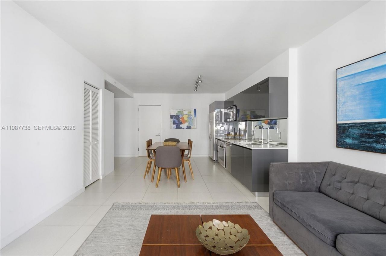 31 SE 6th St , Unit 2504, Miami, FL 33131 Photo