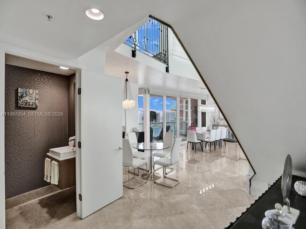 3370 Hidden Bay Dr , Unit TS2810, Aventura, FL 33180 Photo