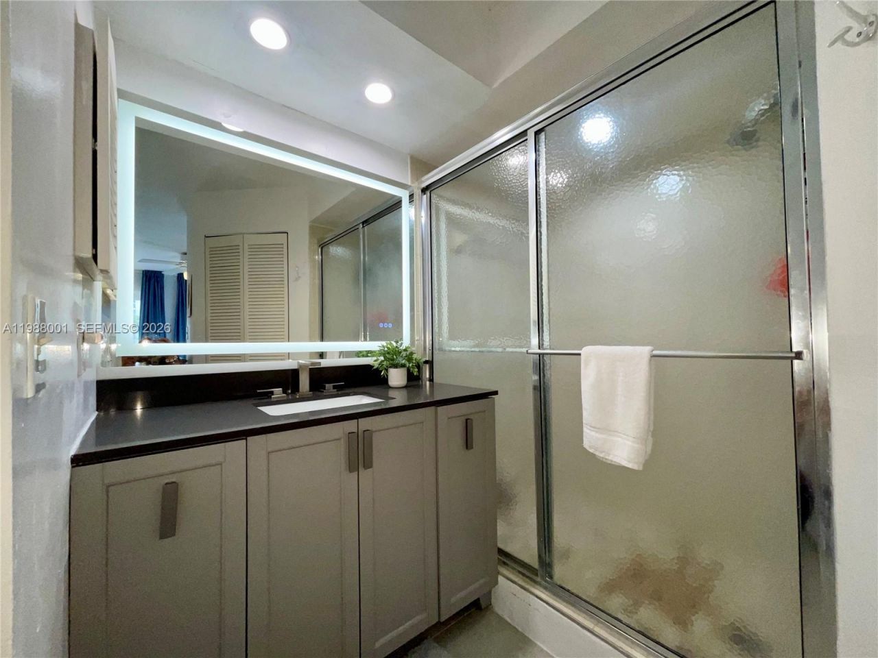 1280 S Alhambra Cir , Unit 2204, Coral Gables, FL 33146 Photo