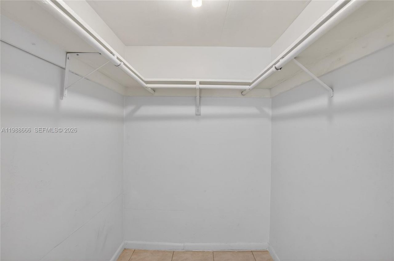 6904 N Kendall Dr , Unit F104, Pinecrest, FL 33156 Photo