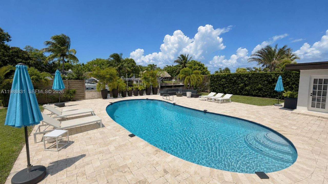1805 Keystone Blvd, North Miami, FL 33181 Photo
