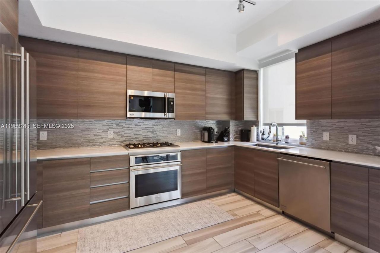 101 N Shore Dr , Unit 101, Miami Beach, FL 33141 Photo