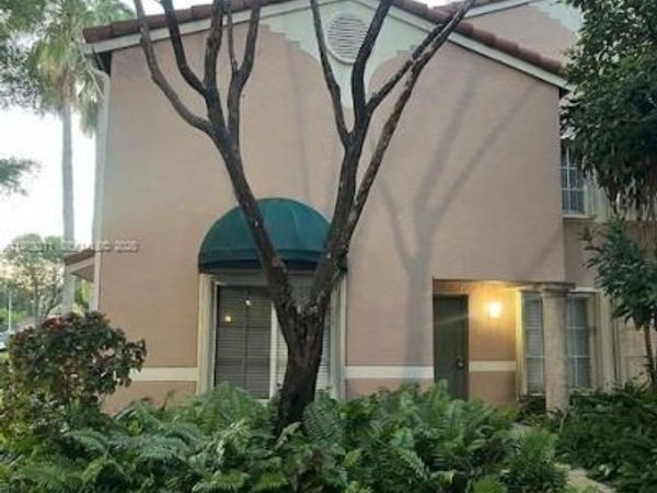 12142 Saint Andrews Pl , Unit 112, Miramar, FL 33025