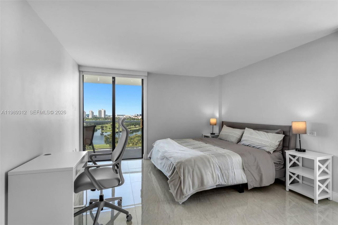 3731 N Country Club Dr , Unit 1427, Aventura, FL 33180 Photo