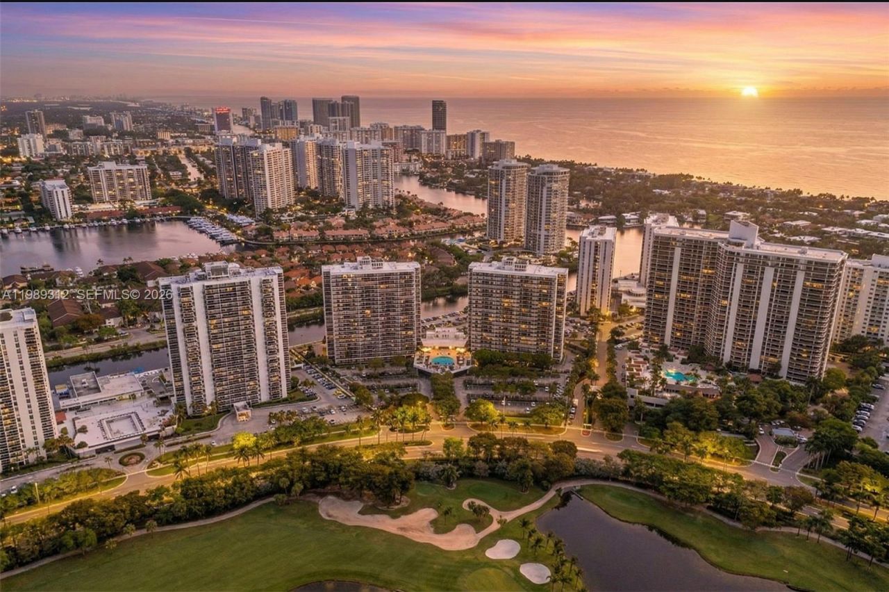 3731 N Country Club Dr , Unit 1427, Aventura, FL 33180 Photo